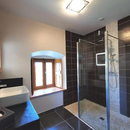 Le Clos Des Pierres Rouges Отель типа 