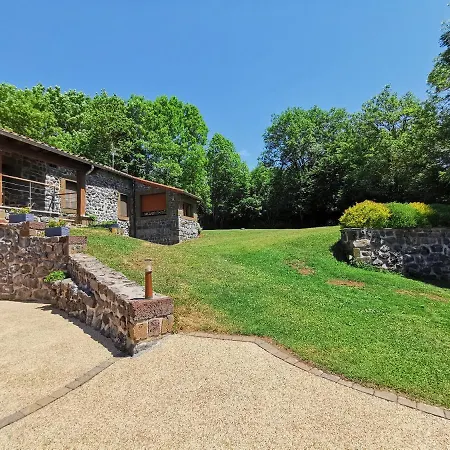 Le Clos Des Pierres Rouges