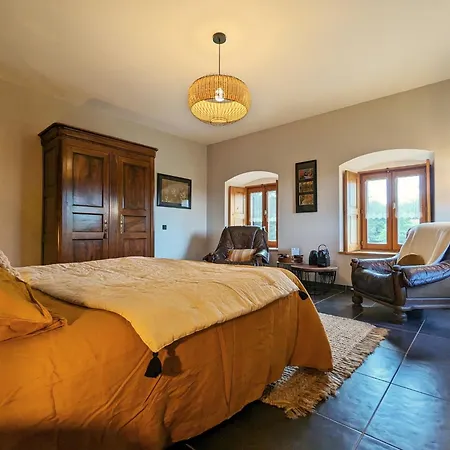 Le Clos Des Pierres Rouges Отель типа 