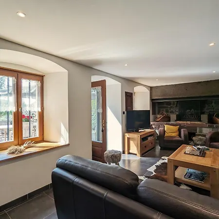 Le Clos Des Pierres Rouges