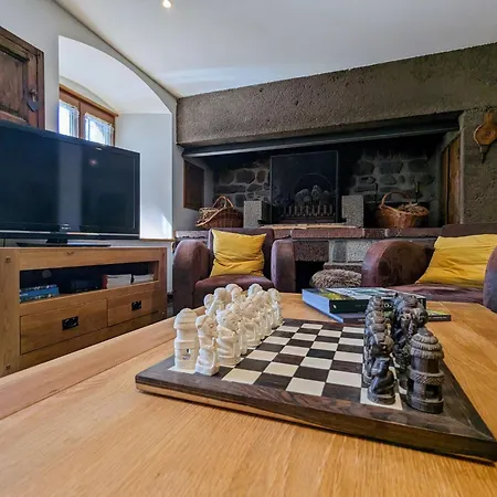 Le Clos Des Pierres Rouges