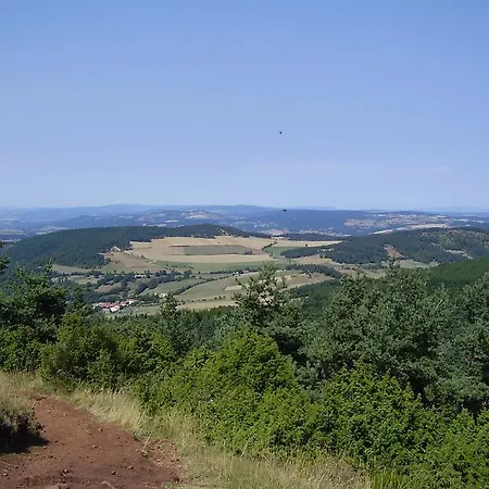 Le Clos Des Pierres Rouges 3*