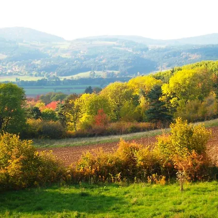 Le Clos Des Pierres Rouges Bed & Breakfast *