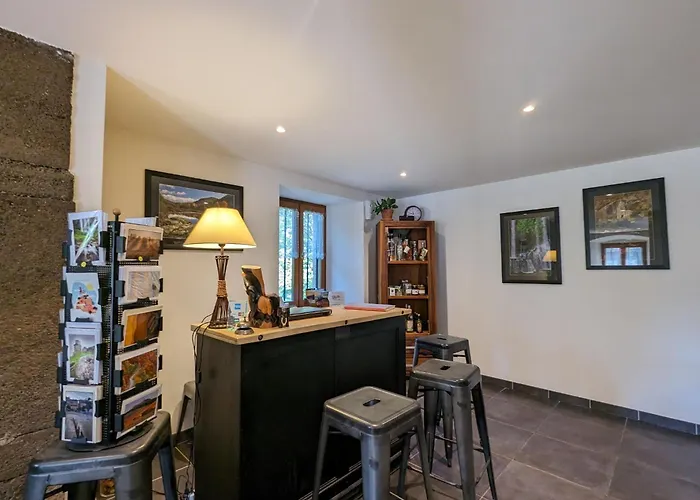 Le Clos Des Pierres Rouges Saint-Privat-d'Allier