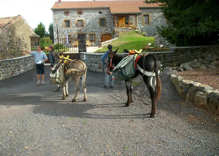 Bed & Breakfast Le Clos Des Pierres Rouges Saint-Privat-d'Allier